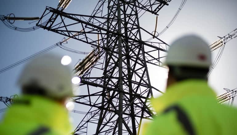 Los retrasos en la modernización de la red eléctrica británica amenazan con elevar las facturas