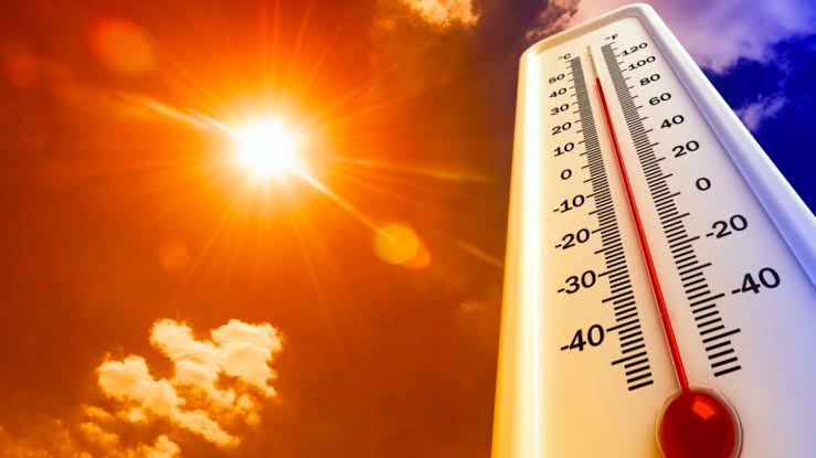 Criminal: En medio de una ola de calor, la Unión Europea reforma el sistema y acelera la carrera hacia el desastre climático.